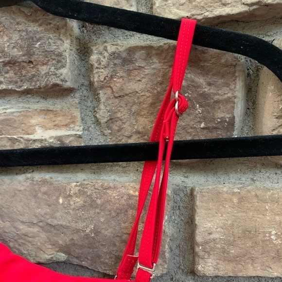 NWOT Red and white off the shoulder one piece. Large. - Picture 3 of 6